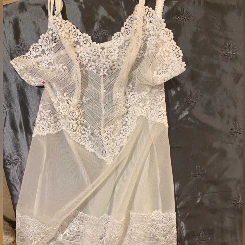 Wacoal Embrace Lace Chemise